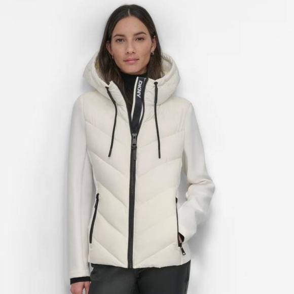DKNY Jackets & Blazers - NWT DKNY Women's White Hooded Scuba Puffer Coat Size Medium